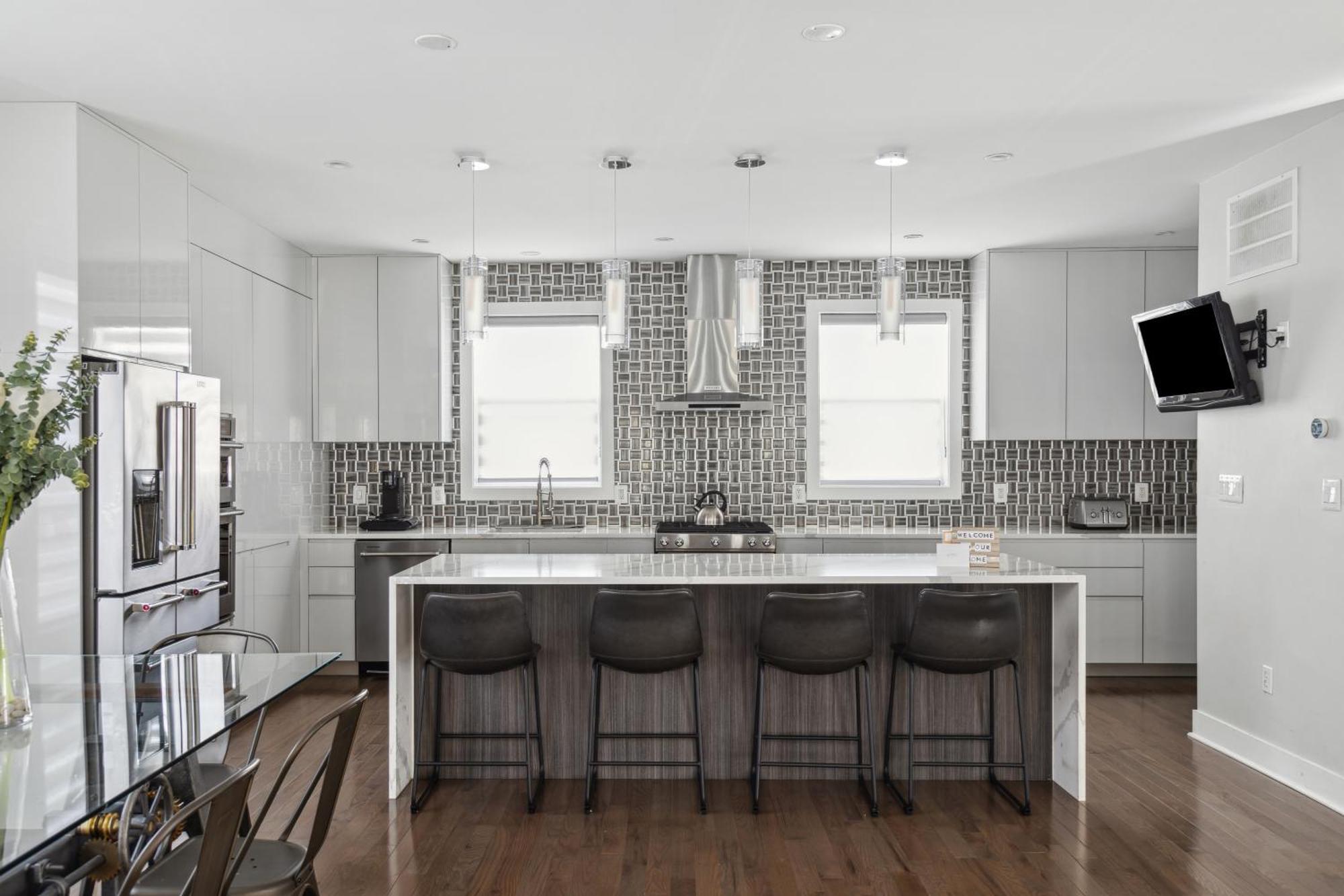 Hébergement de vacances Luxury 4br 7 Mins To Us Capital, Rooftop Deck, In Free Parking *